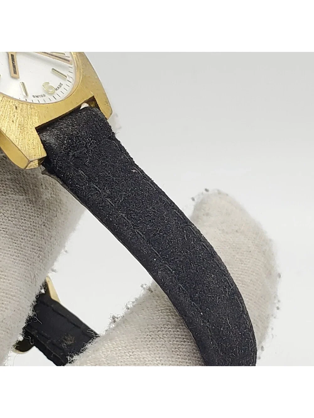 Vintage Lucerne Mechanical Watch Women Running Gold Tone Black Band 23mm